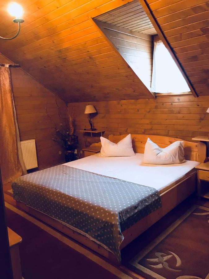 Casa De Vacanta Caciulata Ngoại thất bức ảnh