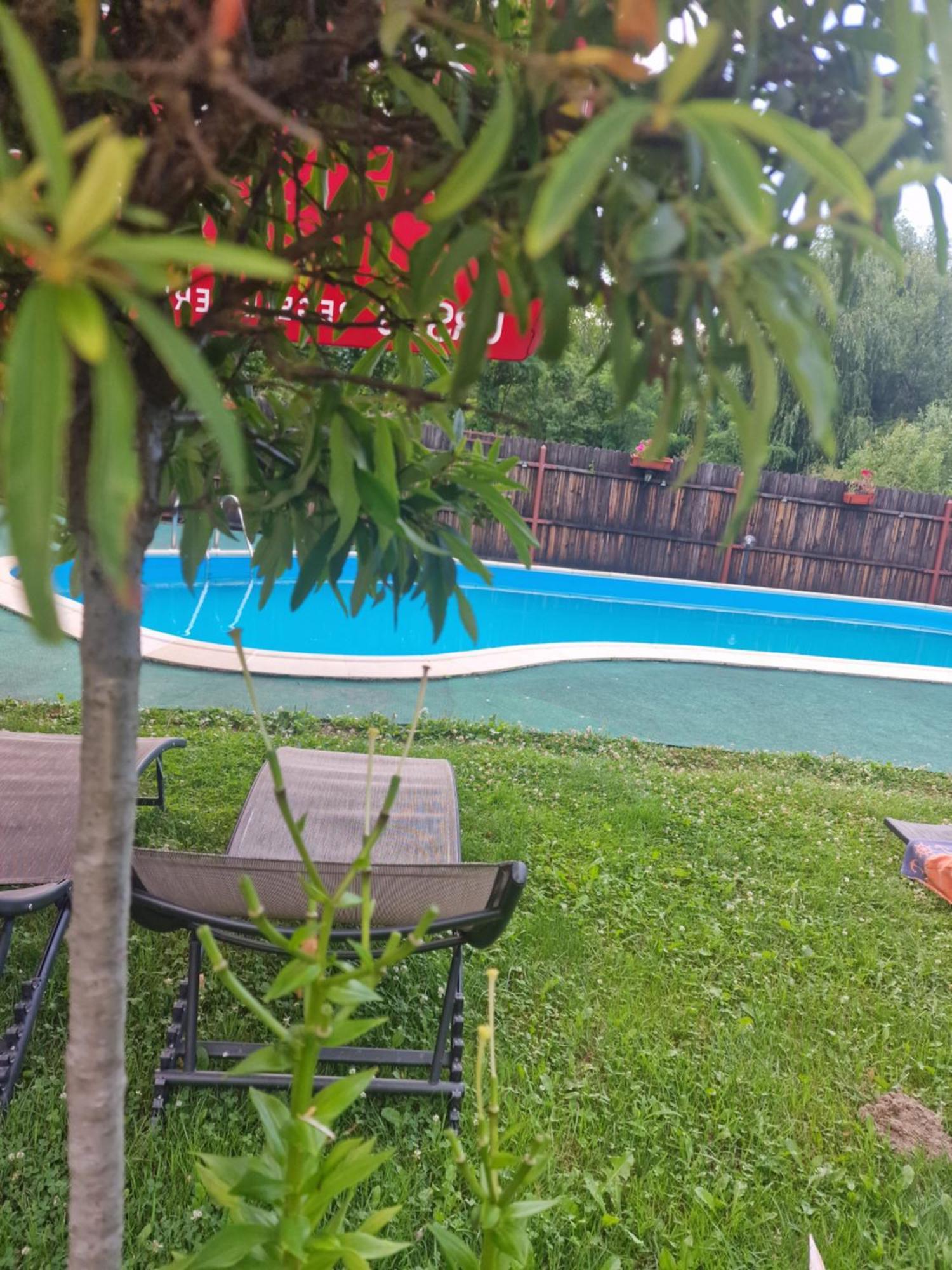 Casa De Vacanta Caciulata Ngoại thất bức ảnh